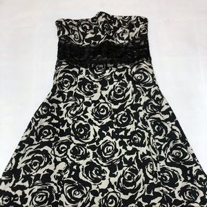 Forever 21 Dress Medium Strapless Flare Floral